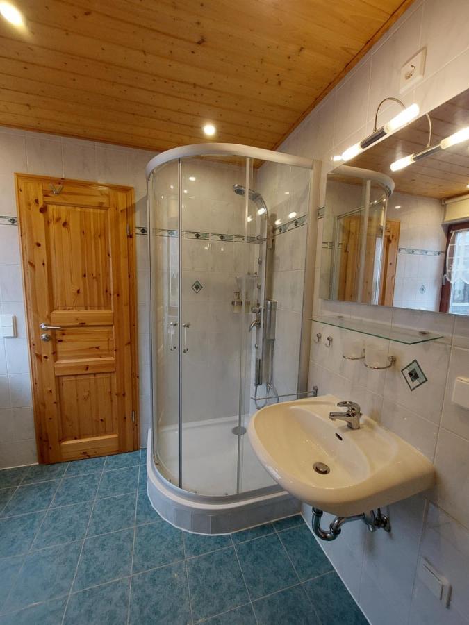 Ferienwohnung Zur Saaleaue Wettin Exterior foto